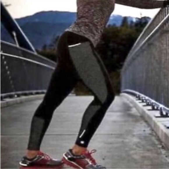 Athleta Dot be free reflective Size XS - Picture 10 of 10